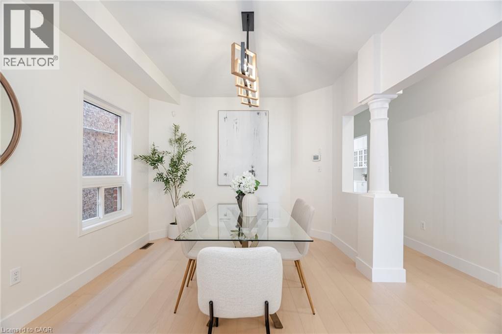 514 Huntington Ridge Drive, Mississauga, Ontario  L5R 2X7 - Photo 8 - 40785587