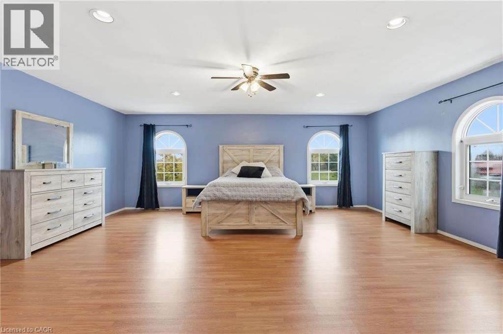 374 East 24th Street, Hamilton, Ontario  L8V 4V1 - Photo 23 - 40785578