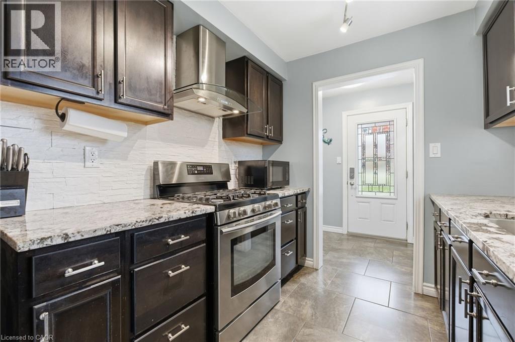 374 East 24th Street, Hamilton, Ontario  L8V 4V1 - Photo 8 - 40785578