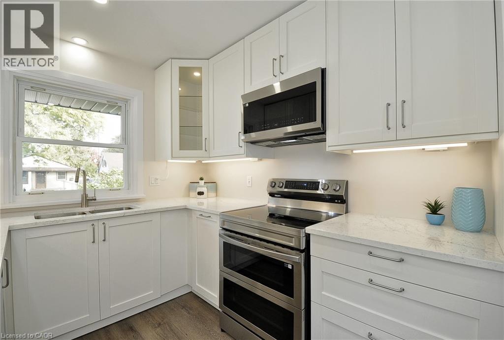 47 Fourth Avenue, Cambridge, Ontario  N1S 2E2 - Photo 4 - 40785489