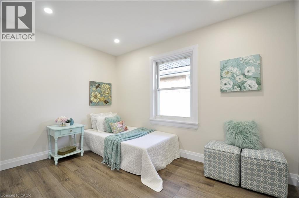 47 Fourth Avenue, Cambridge, Ontario  N1S 2E2 - Photo 8 - 40785489