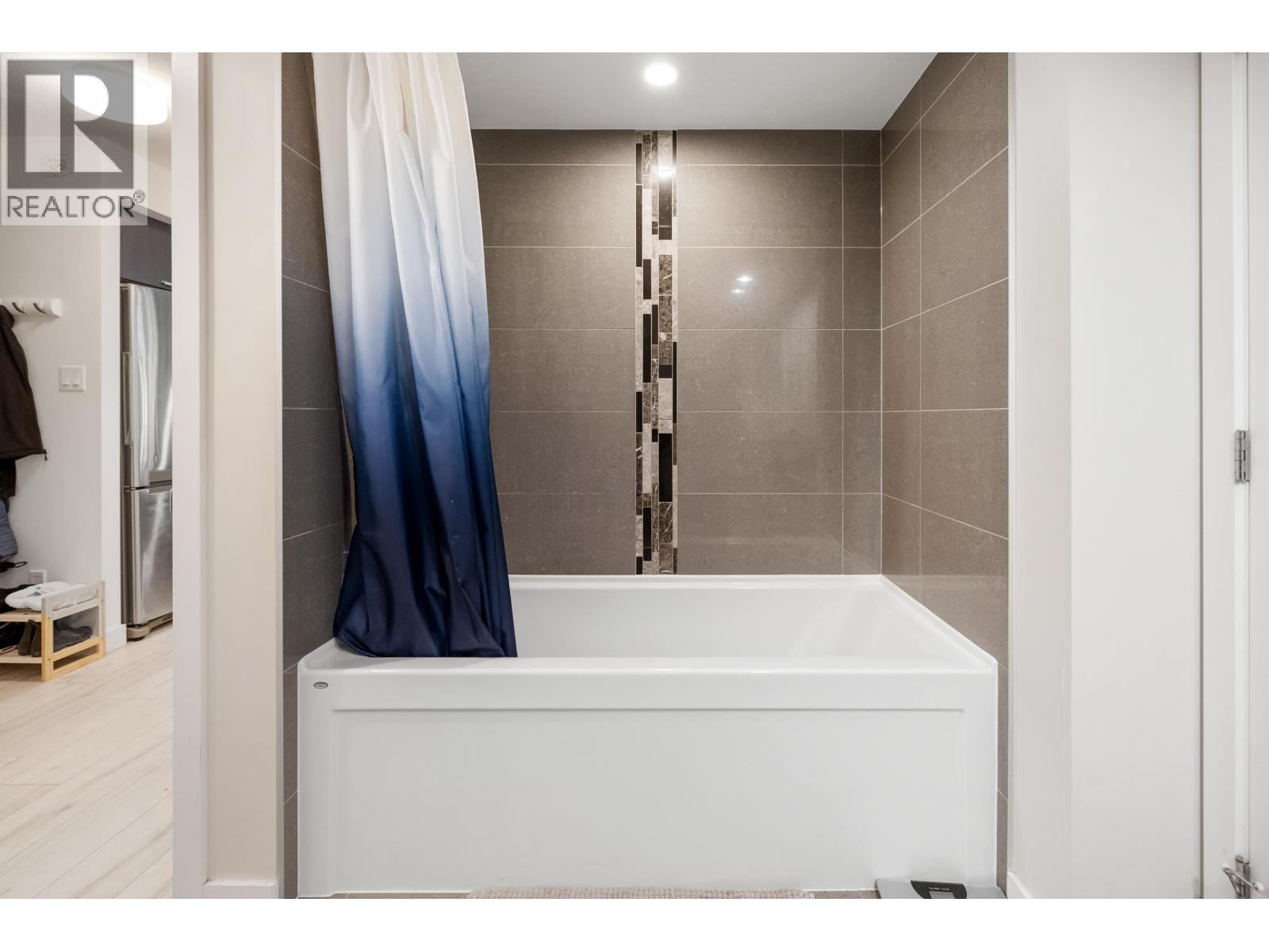 302 2200 Douglas Road, Burnaby, British Columbia V5C 0G8 - Photo 15 - R3064484