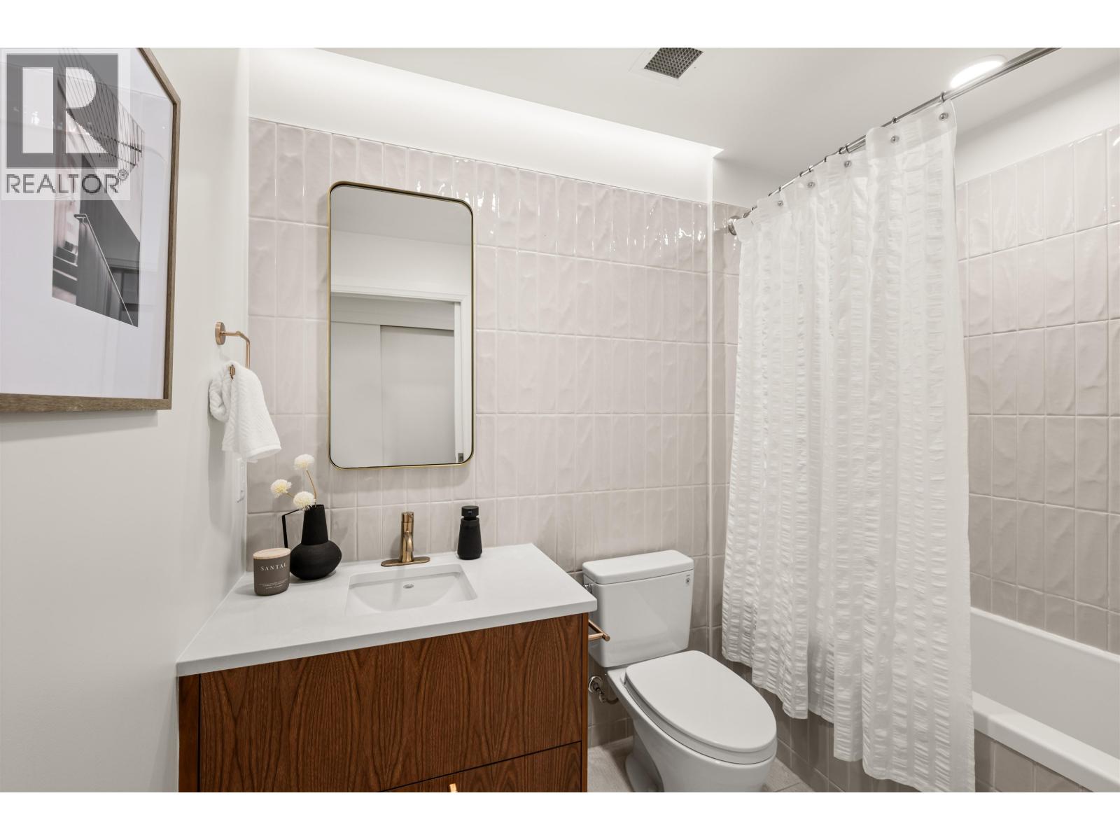 106 2550 Garden Drive, Vancouver, British Columbia V5N 4X6 - Photo 6 - R3064493