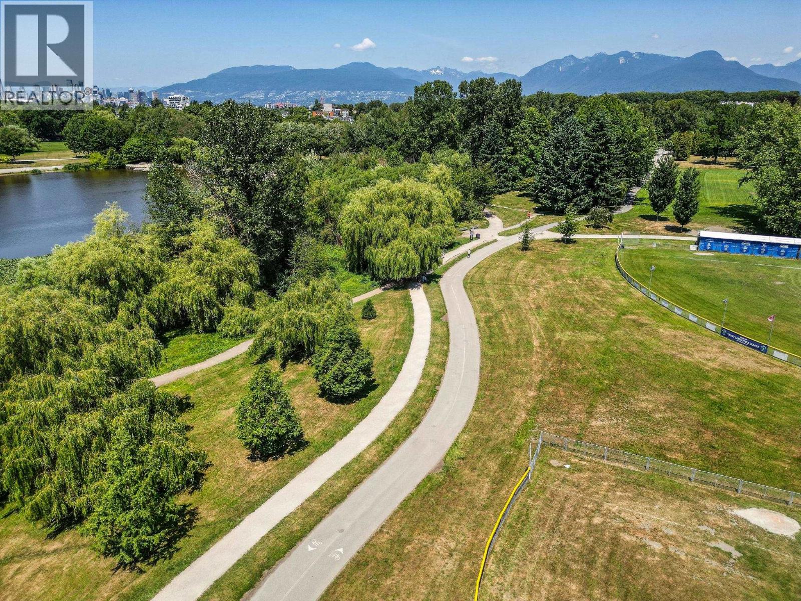 406 2550 Garden Drive, Vancouver, British Columbia V5N 4X6 - Photo 23 - R3064495