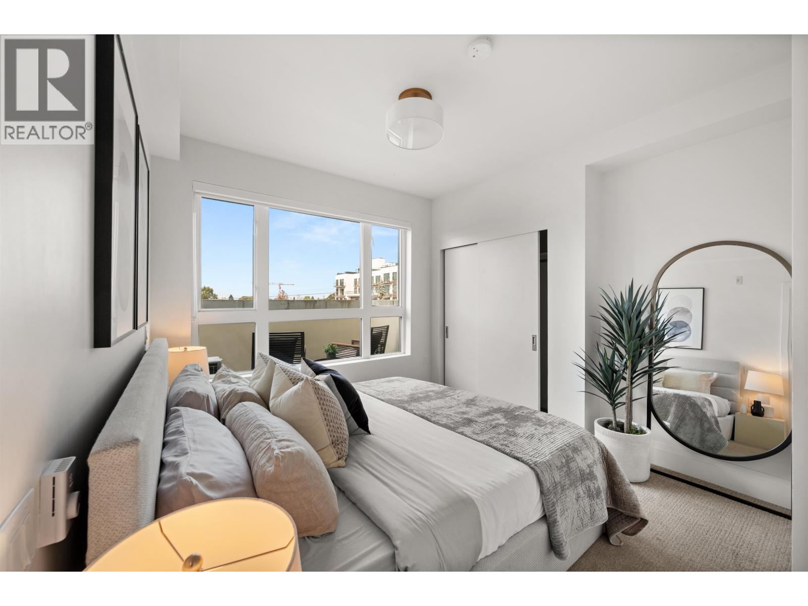 406 2550 Garden Drive, Vancouver, British Columbia V5N 4X6 - Photo 4 - R3064495