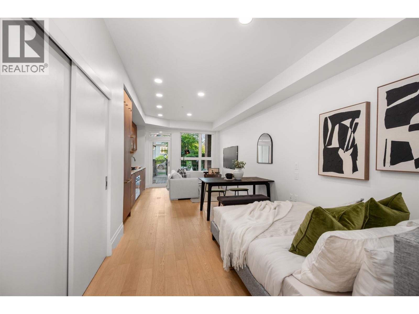 111 2550 Garden Drive, Vancouver, British Columbia V5N 4X6 - Photo 11 - R3064499