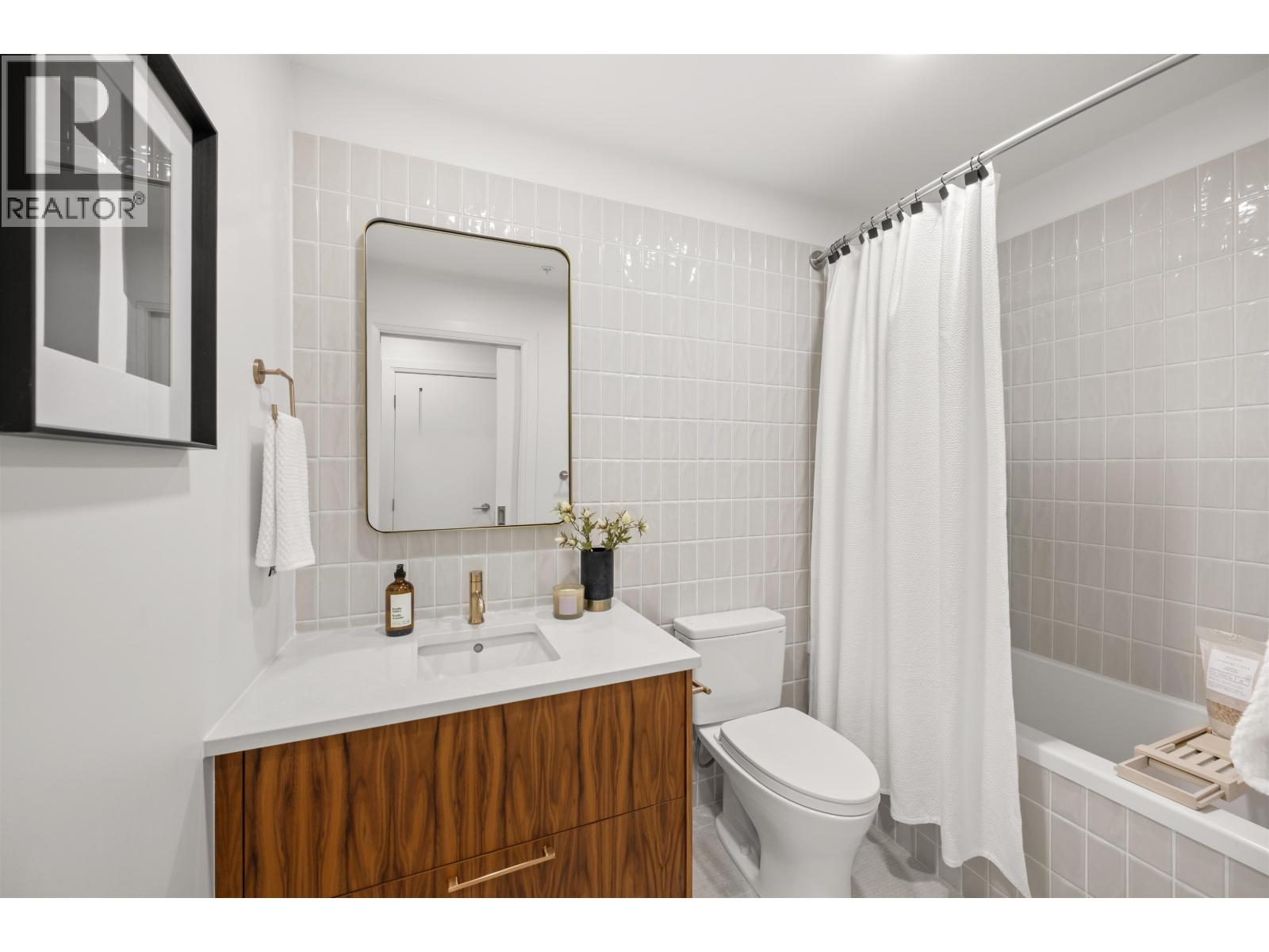 111 2550 Garden Drive, Vancouver, British Columbia V5N 4X6 - Photo 13 - R3064499