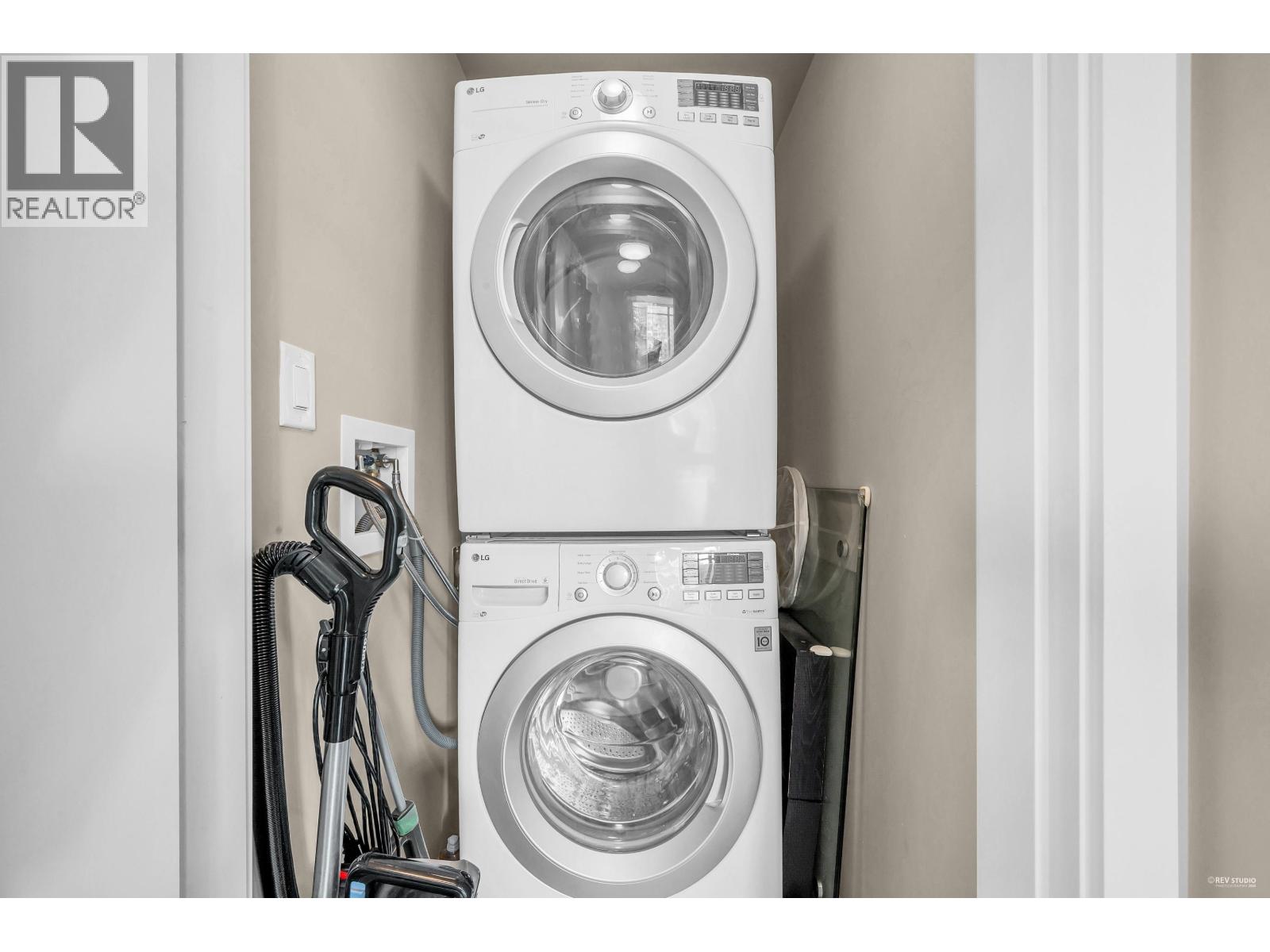 1002 520 Como Lake Avenue, Coquitlam, British Columbia  V3J 0E8 - Photo 19 - R3064508