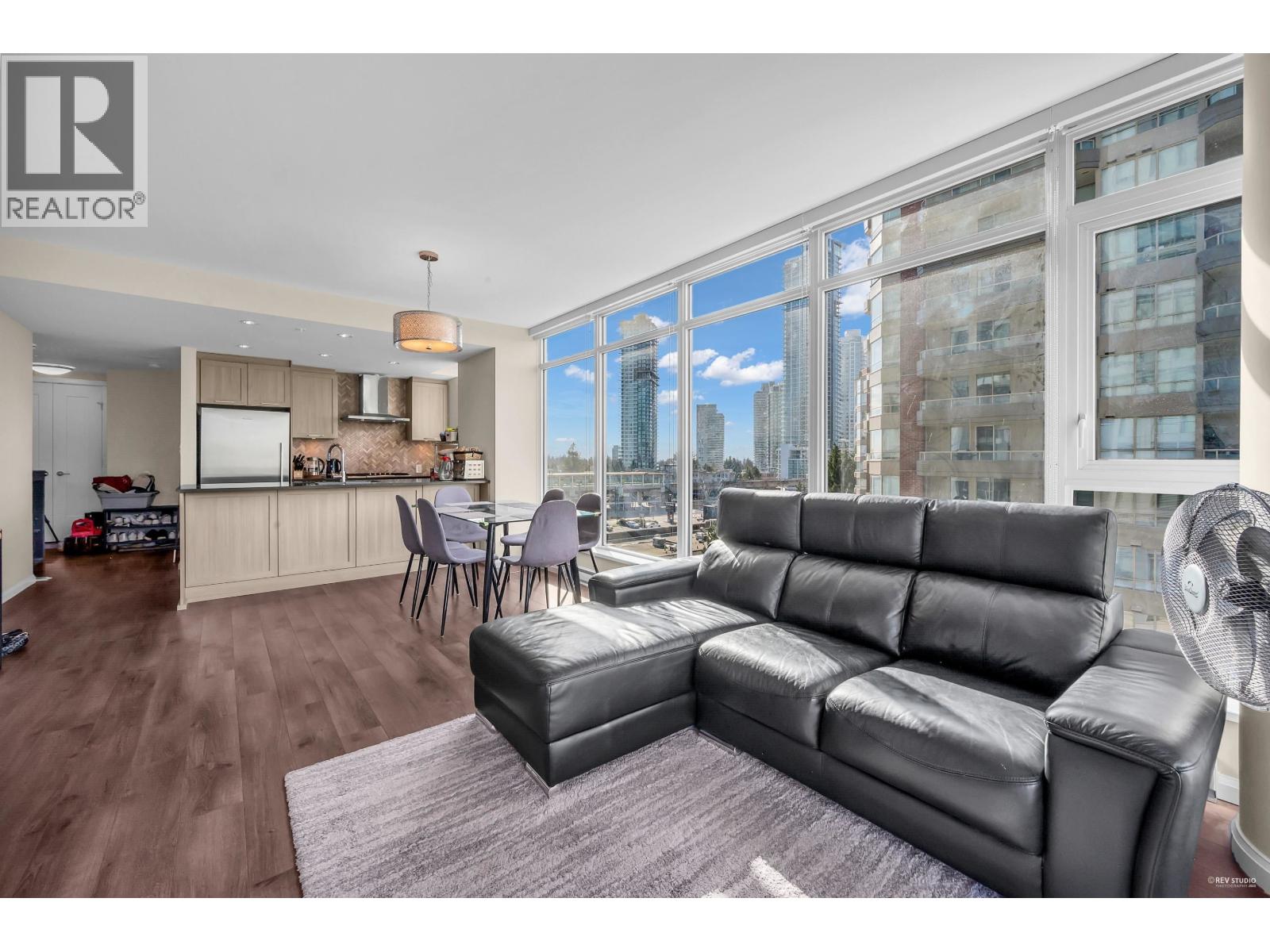 1002 520 Como Lake Avenue, Coquitlam, British Columbia  V3J 0E8 - Photo 9 - R3064508