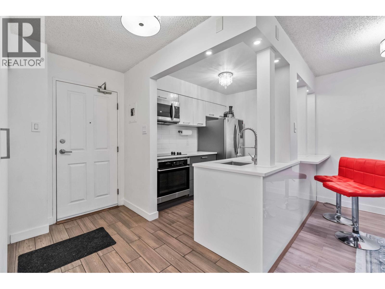 506 2004 Fullerton Avenue, North Vancouver, British Columbia  V7P 3G8 - Photo 15 - R3064511