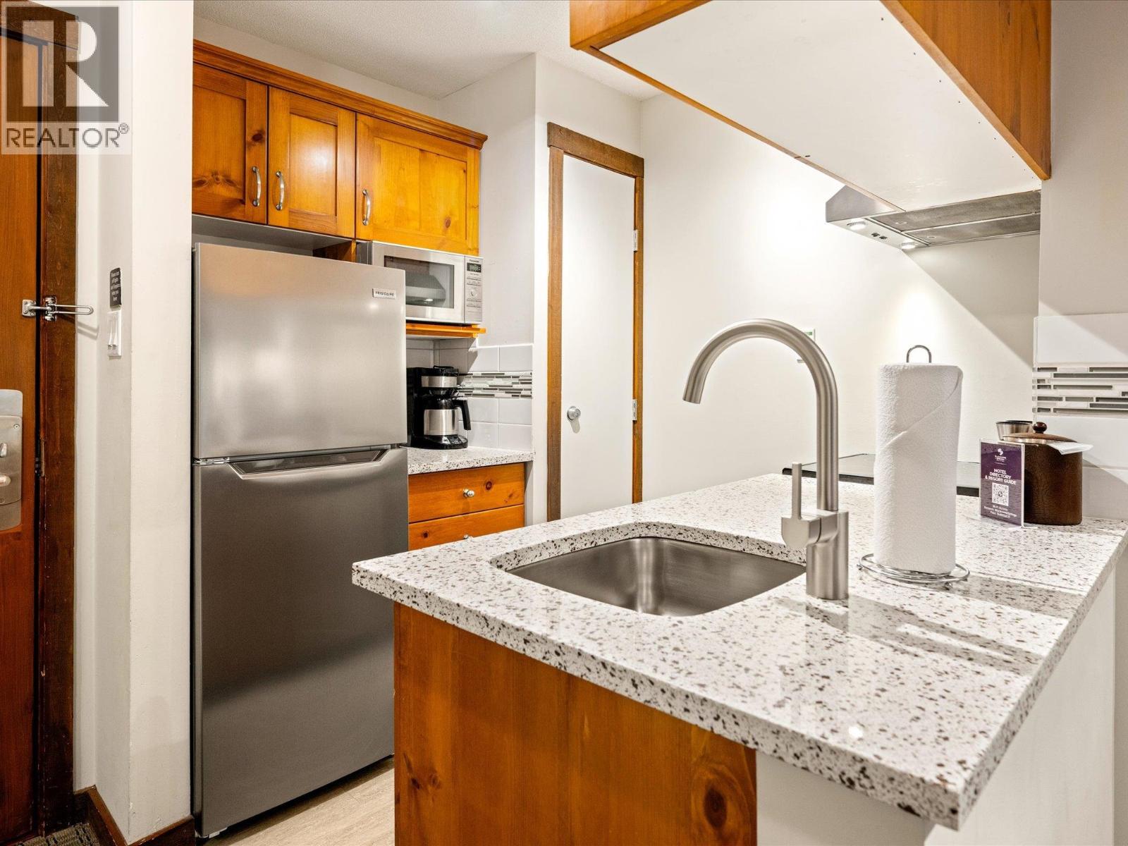 422 4899 Painted Cliff Road, Whistler, British Columbia  V8E 1E2 - Photo 13 - R3064513