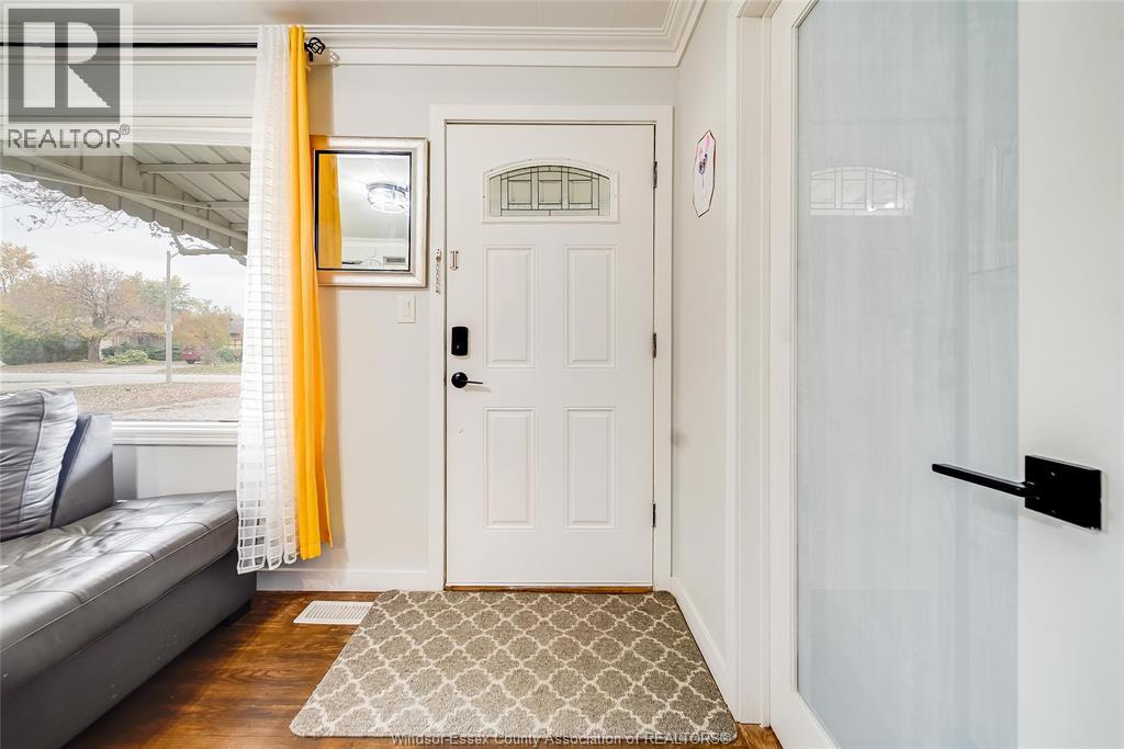 2906 Lloyd George Boulevard, Windsor, Ontario N8T 2V1 - Photo 4 - 25027722