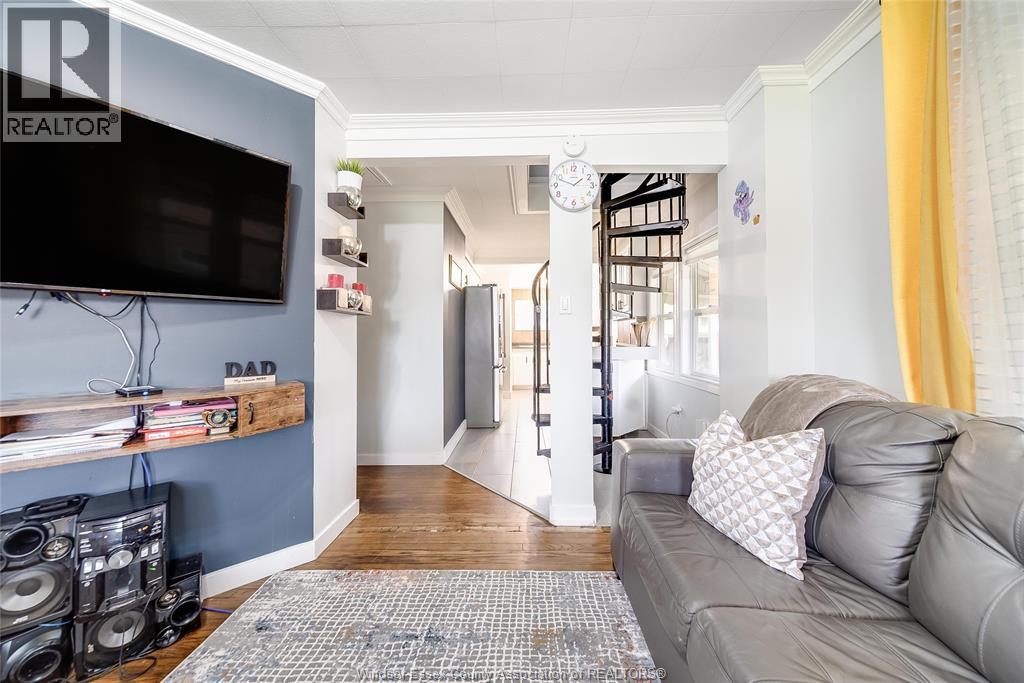 2906 Lloyd George Boulevard, Windsor, Ontario N8T 2V1 - Photo 7 - 25027722