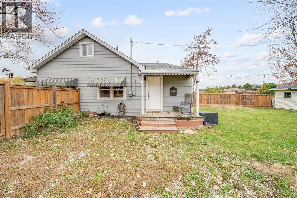 2906 Lloyd George Boulevard, Windsor, Ontario N8T 2V1 - Photo 30 - 25027722