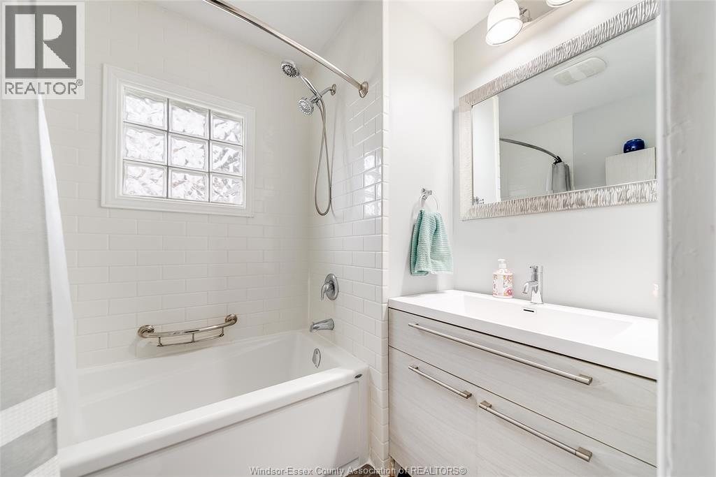 2906 Lloyd George Boulevard, Windsor, Ontario N8T 2V1 - Photo 20 - 25027722