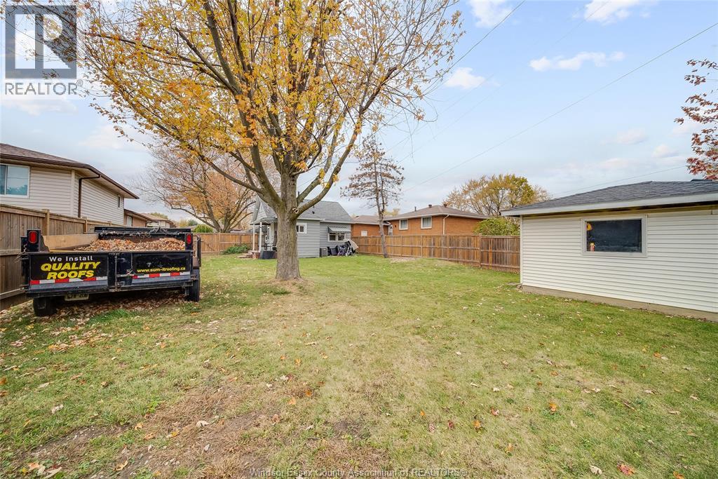 2906 Lloyd George Boulevard, Windsor, Ontario N8T 2V1 - Photo 37 - 25027722