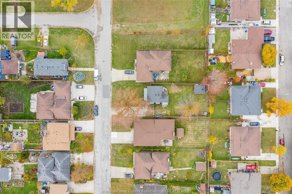 2906 Lloyd George Boulevard, Windsor, Ontario N8T 2V1 - Photo 40 - 25027722