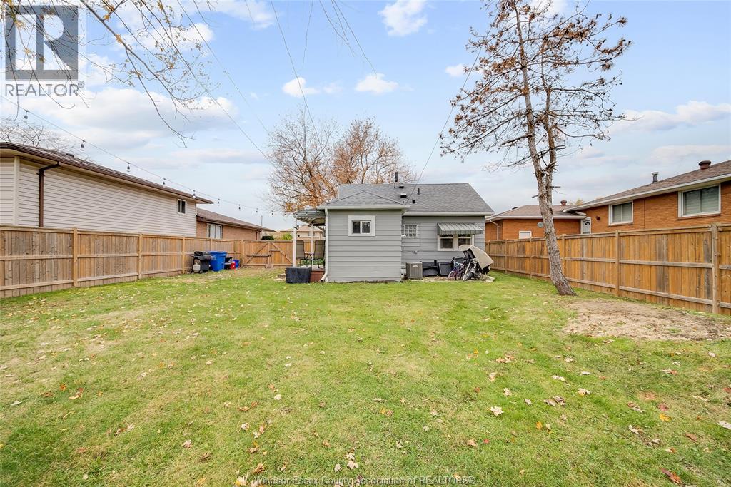 2906 Lloyd George Boulevard, Windsor, Ontario N8T 2V1 - Photo 33 - 25027722