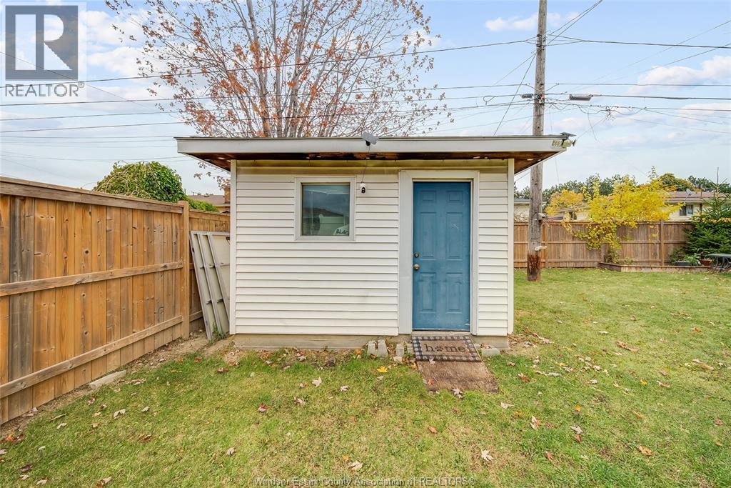 2906 Lloyd George Boulevard, Windsor, Ontario N8T 2V1 - Photo 35 - 25027722