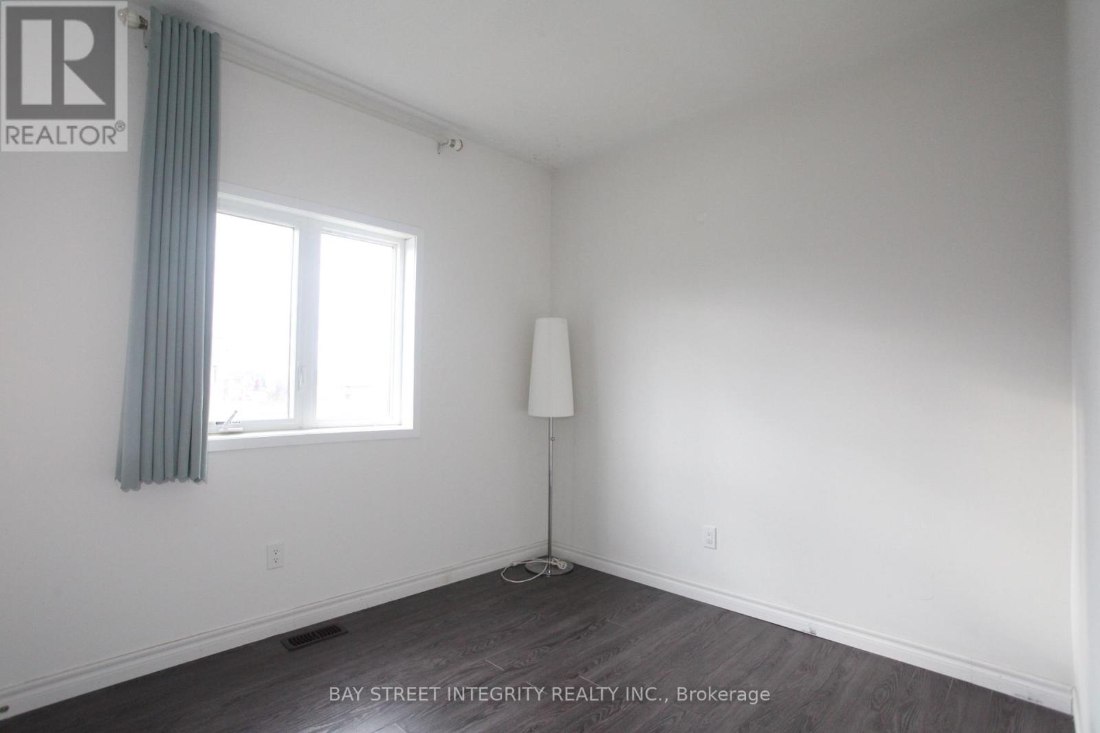 266 Elyse Court, Aurora, Ontario  L4G 2C9 - Photo 14 - N12508196