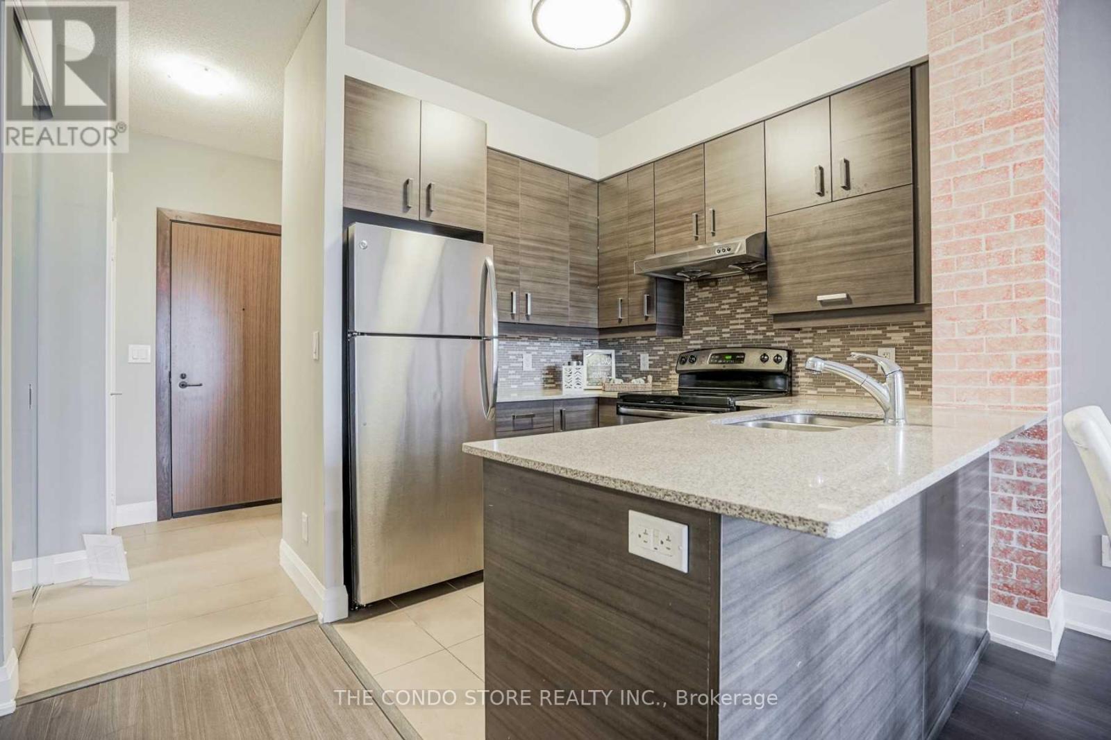 605 - 8228 Birchmount Road, Markham, Ontario L3R 1A6 - Photo 2 - N12508314