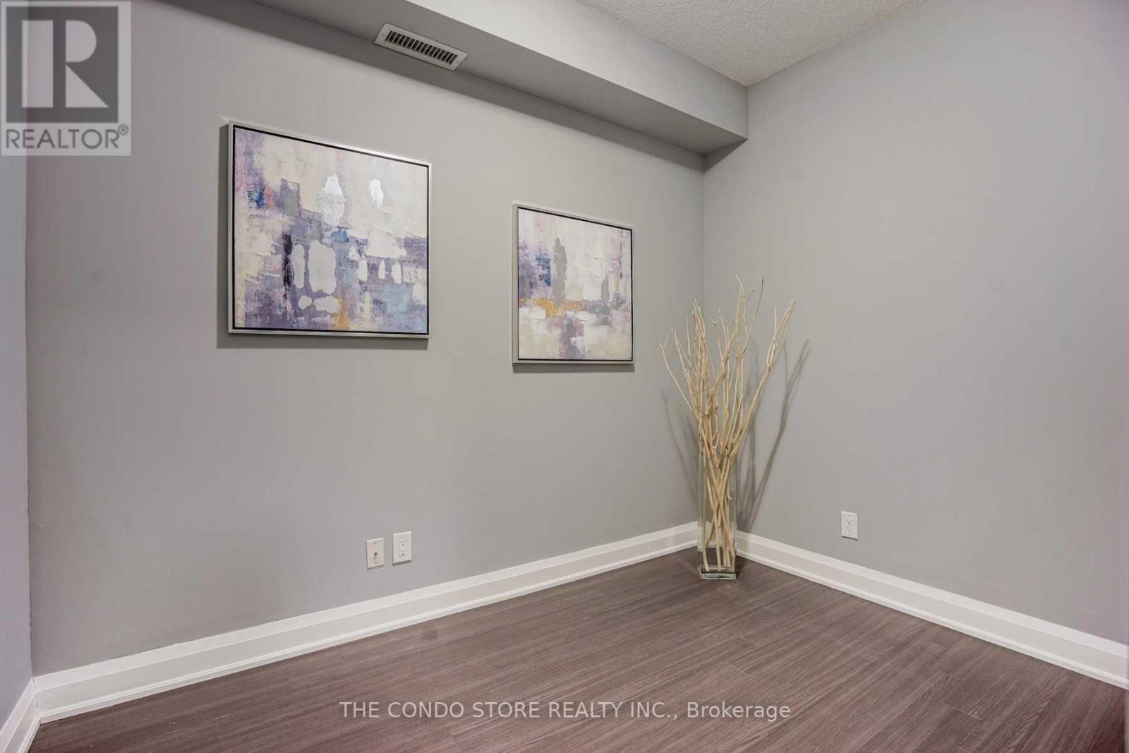 605 - 8228 Birchmount Road, Markham, Ontario L3R 1A6 - Photo 8 - N12508314