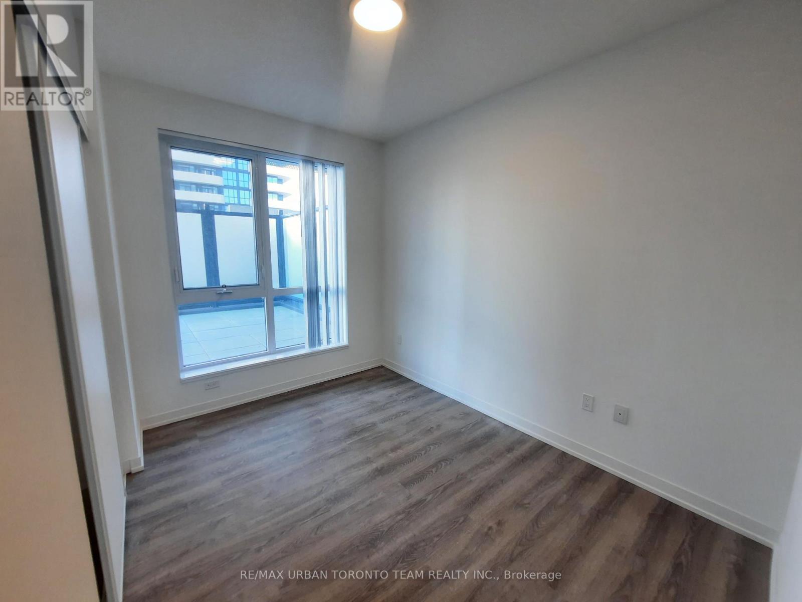 517 - 8 Interchange Way, Vaughan, Ontario L4K 5Z7 - Photo 7 - N12508316