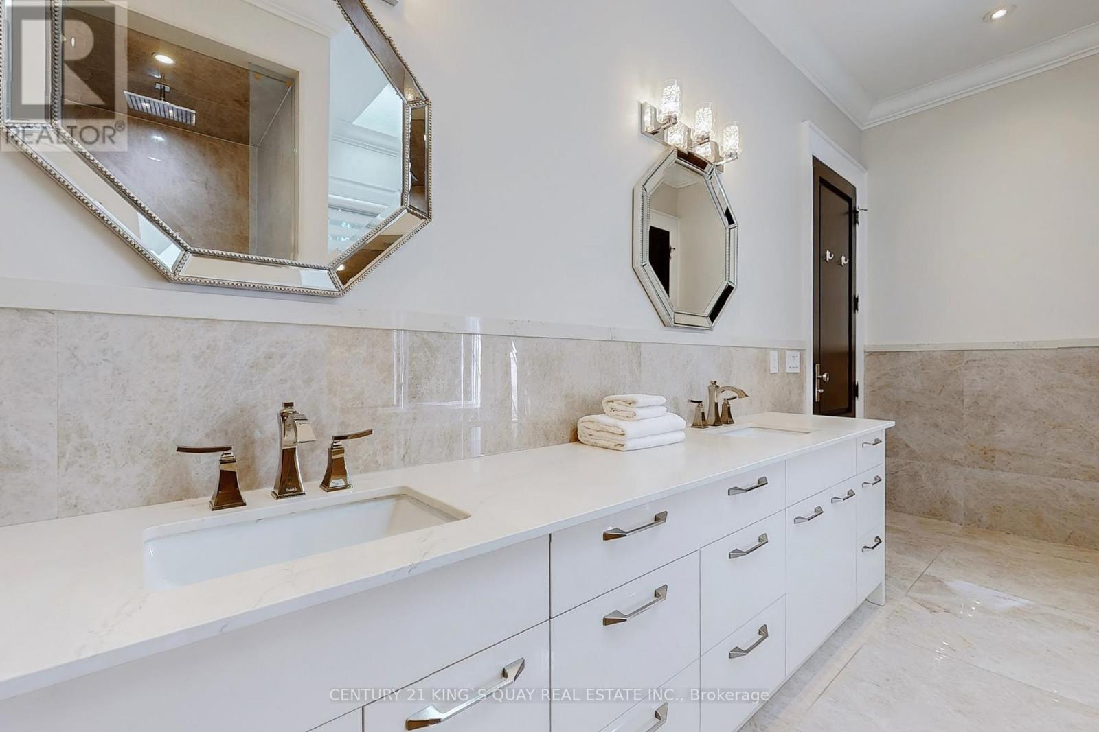 19 Blyth Street, Richmond Hill, Ontario L4E 2Y2 - Photo 24 - N12508324