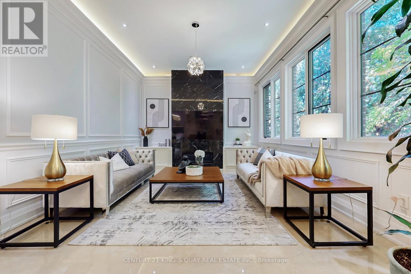 19 Blyth Street, Richmond Hill, Ontario L4E 2Y2 - Photo 6 - N12508324