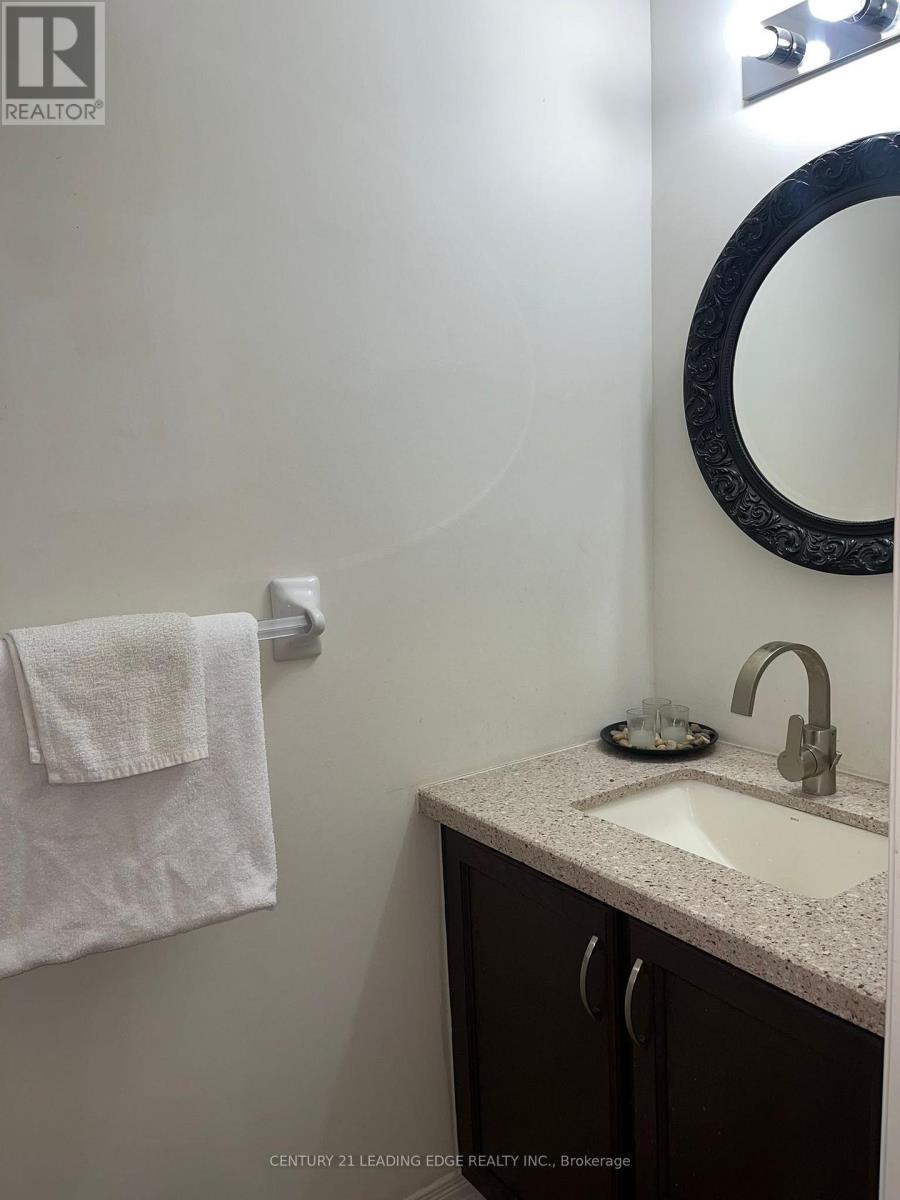 30 Armstrong Crescent, Bradford West Gwillimbury (Bradford), Ontario  L3Z 0L1 - Photo 27 - N12508374