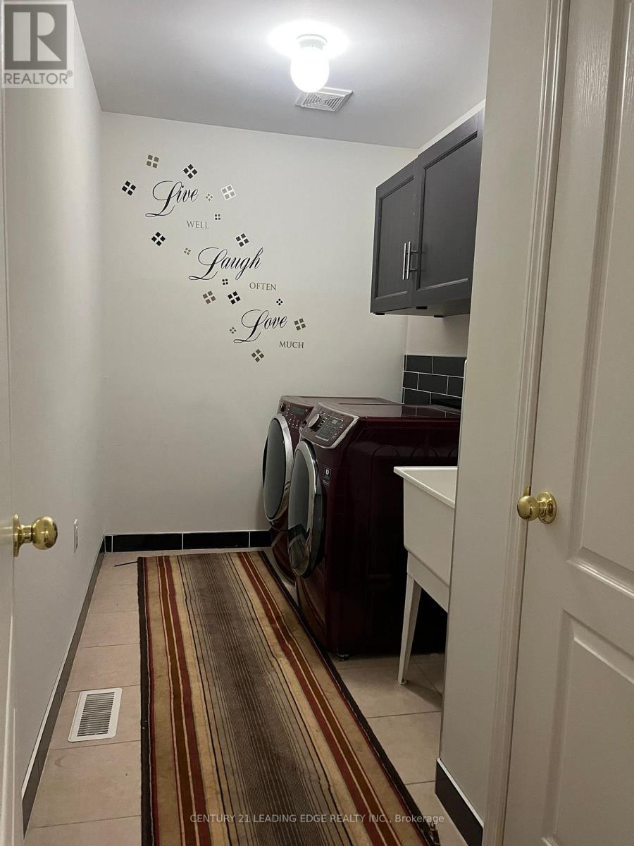 30 Armstrong Crescent, Bradford West Gwillimbury (Bradford), Ontario  L3Z 0L1 - Photo 29 - N12508374