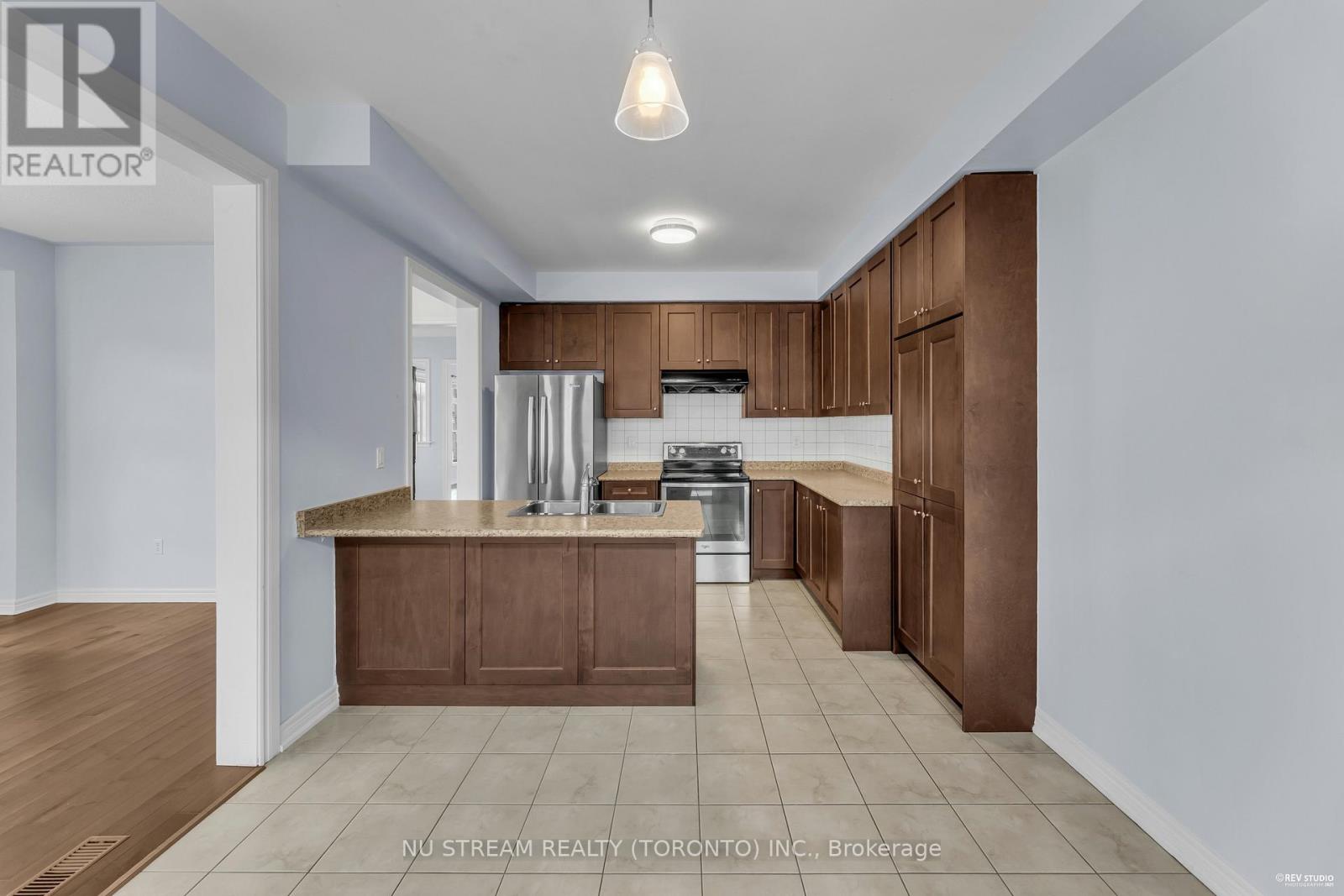 99 William Berczy Boulevard, Markham, Ontario  L6C 0R1 - Photo 11 - N12508388