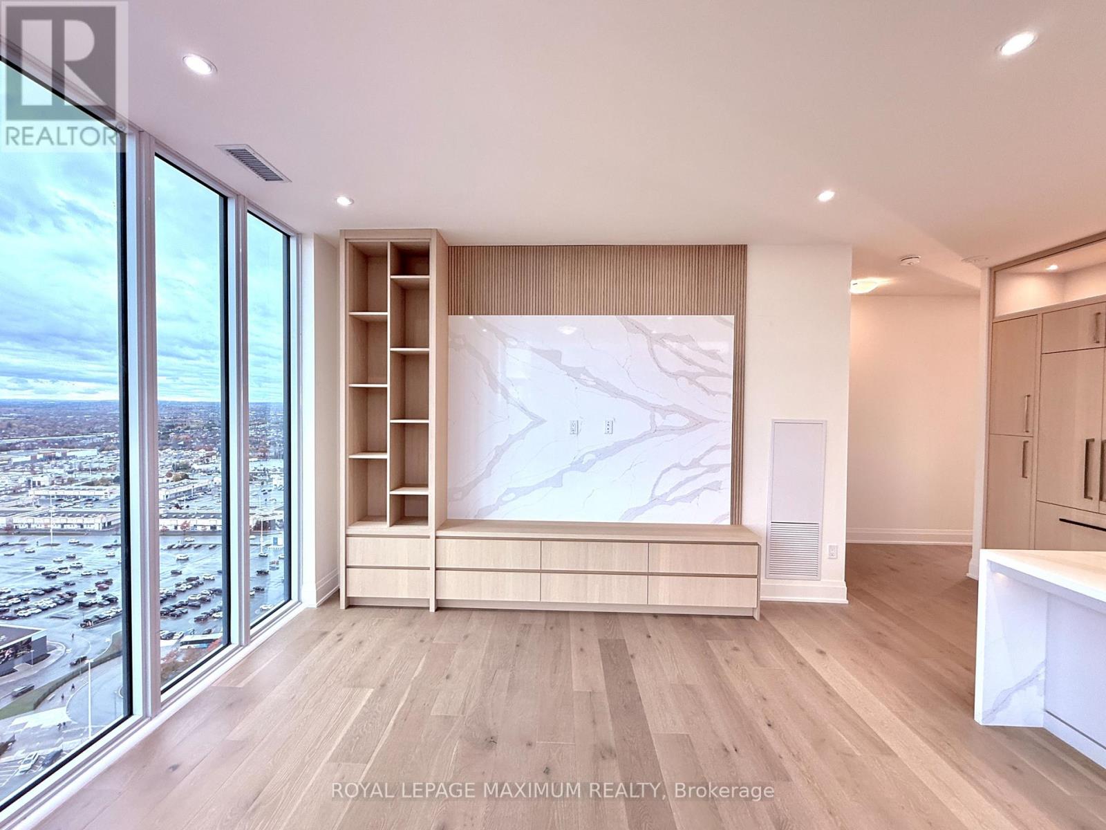 Ph 212 - 9000 Jane Street, Vaughan, Ontario  L4K 2M9 - Photo 10 - N12508424