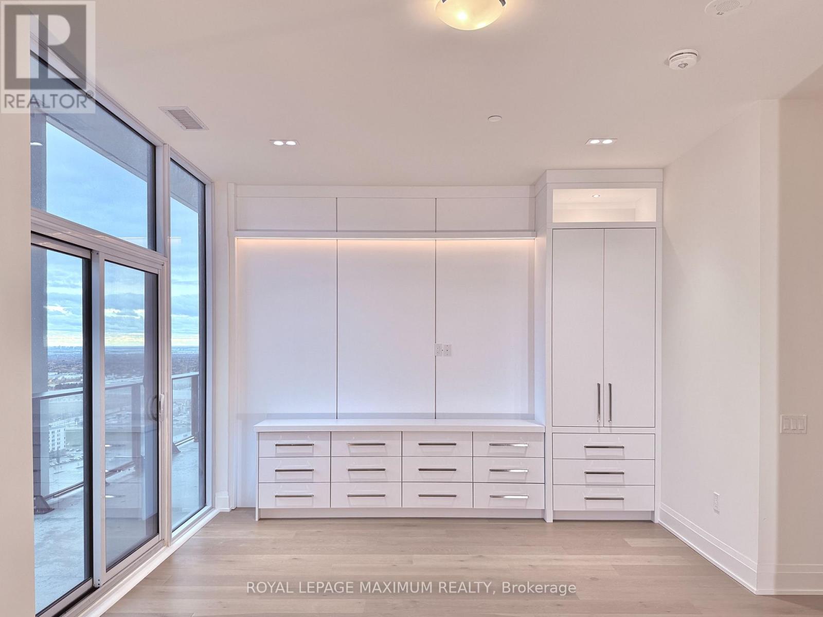 Ph 212 - 9000 Jane Street, Vaughan, Ontario  L4K 2M9 - Photo 16 - N12508424