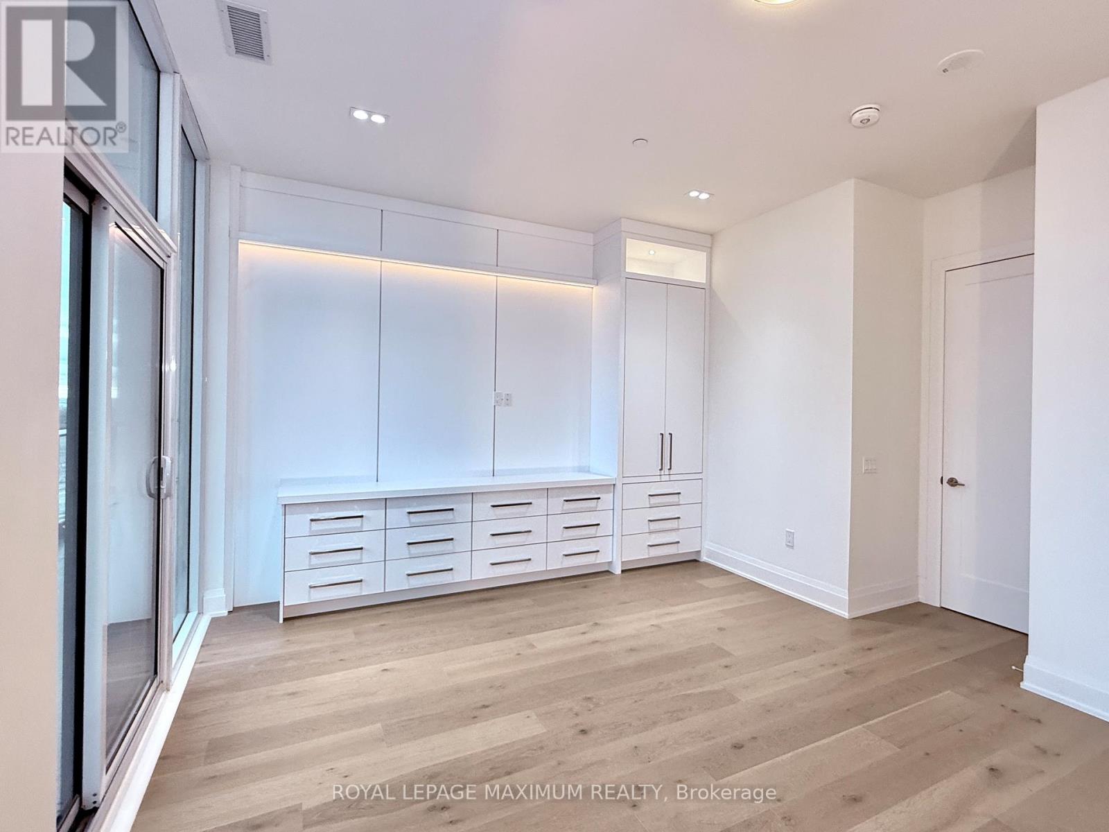 Ph 212 - 9000 Jane Street, Vaughan, Ontario  L4K 2M9 - Photo 17 - N12508424