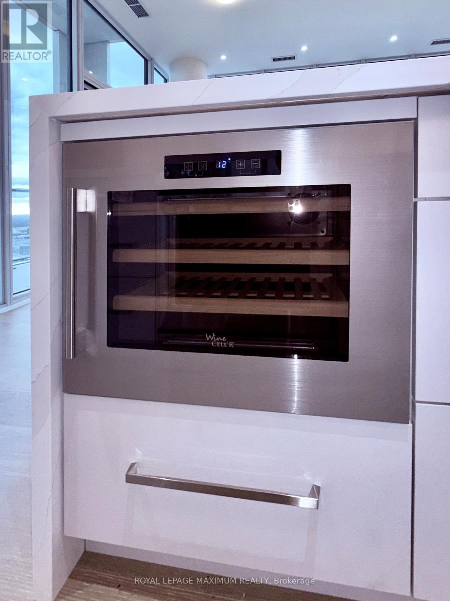 Ph 212 - 9000 Jane Street, Vaughan, Ontario  L4K 2M9 - Photo 26 - N12508424