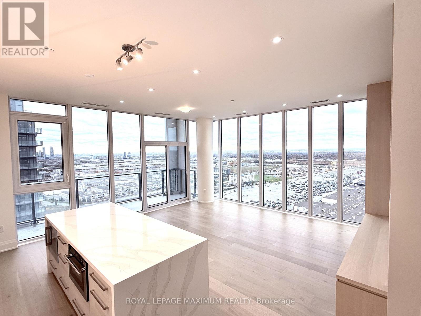 Ph 212 - 9000 Jane Street, Vaughan, Ontario  L4K 2M9 - Photo 9 - N12508424