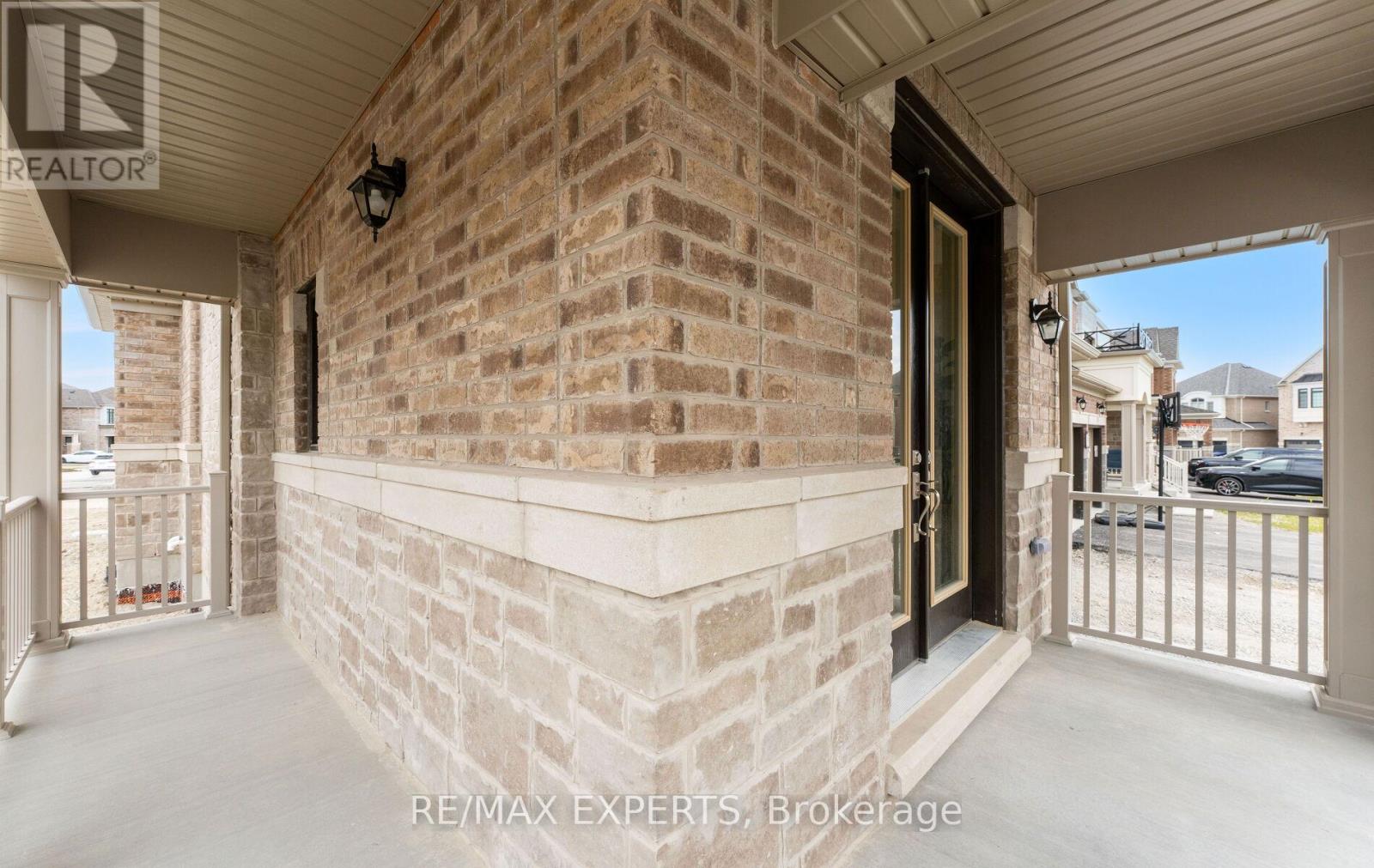 84 Culbert Road, Bradford West Gwillimbury (Bradford), Ontario  L3Z 4P4 - Photo 2 - N12508432