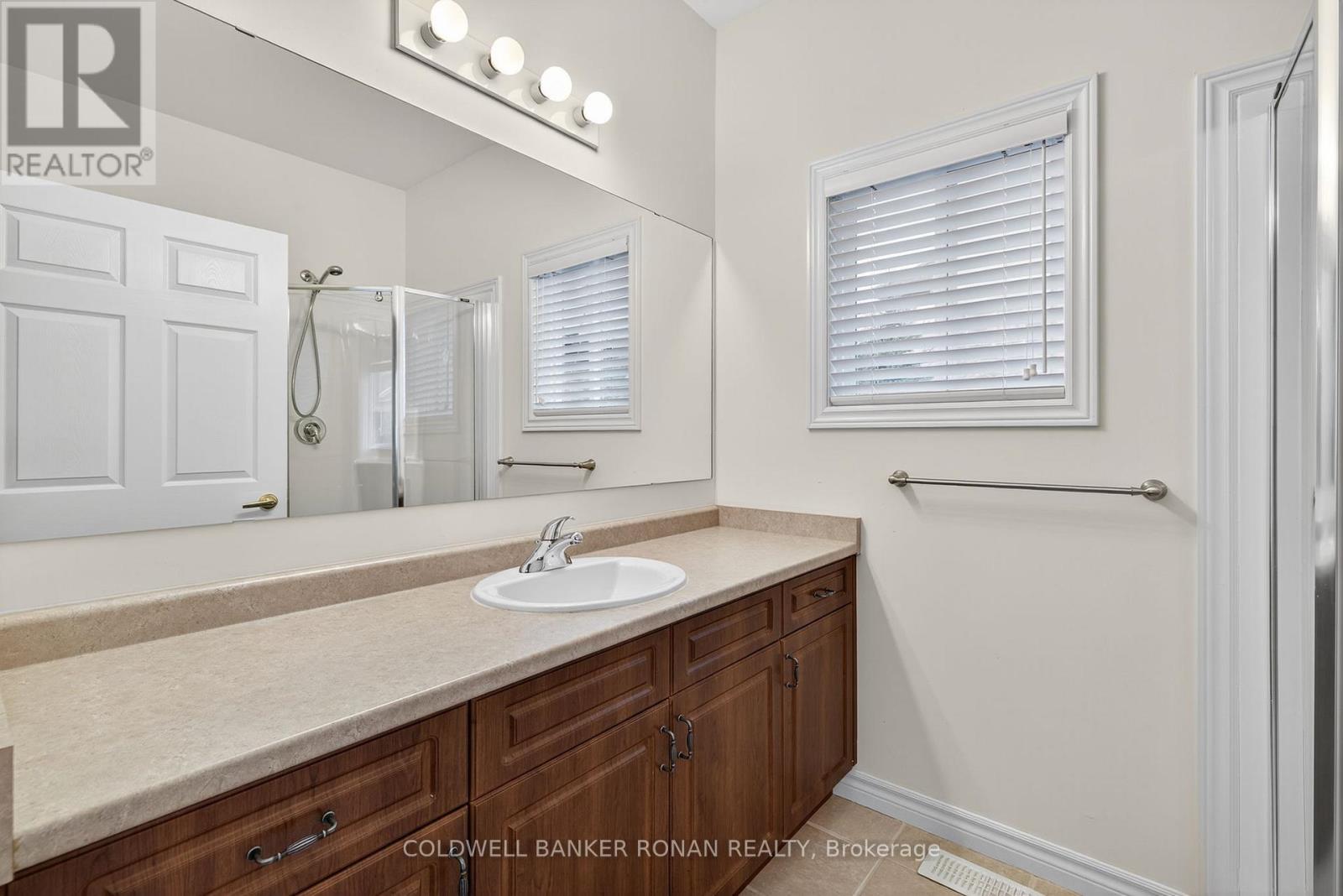 121 Gray Avenue, New Tecumseth, Ontario  L9R 0G4 - Photo 23 - N12508504