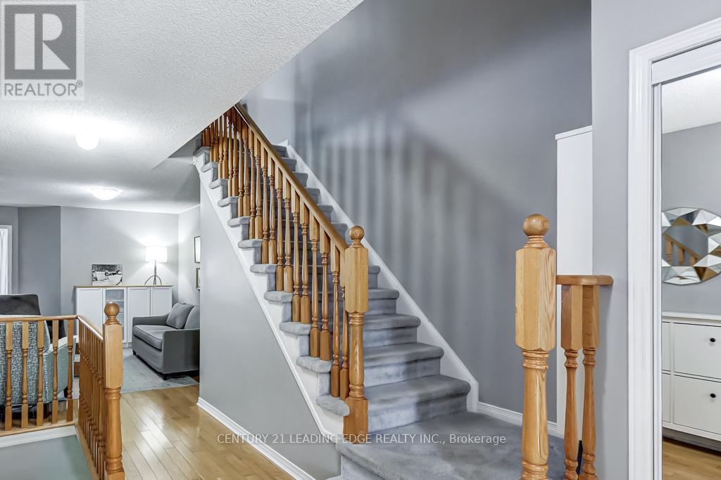 28 Charles Sturdy Road, Markham, Ontario  L6C 3E8 - Photo 23 - N12508508