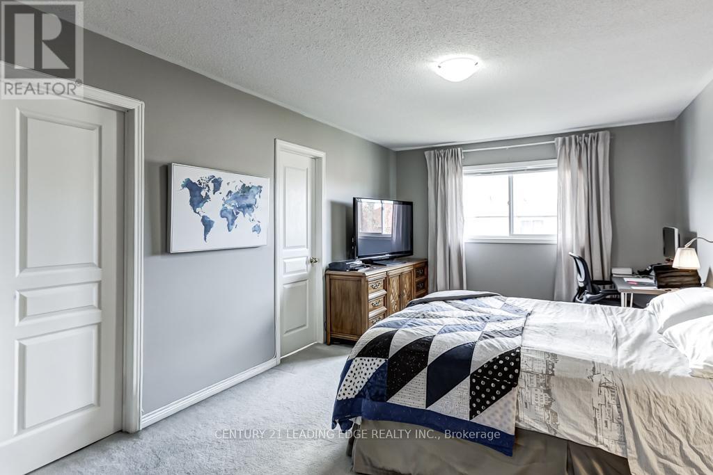 28 Charles Sturdy Road, Markham, Ontario  L6C 3E8 - Photo 25 - N12508508