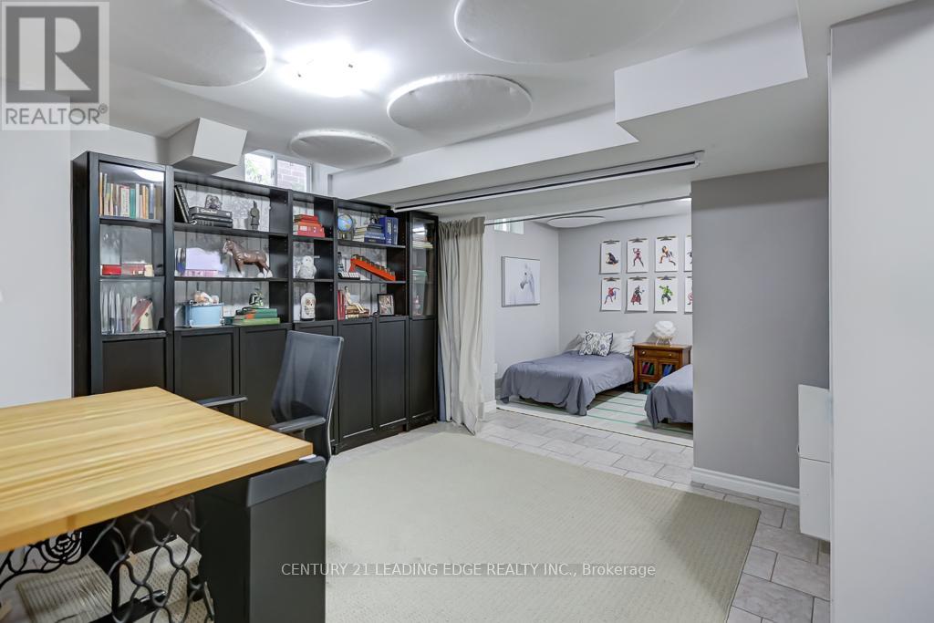 28 Charles Sturdy Road, Markham, Ontario  L6C 3E8 - Photo 33 - N12508508