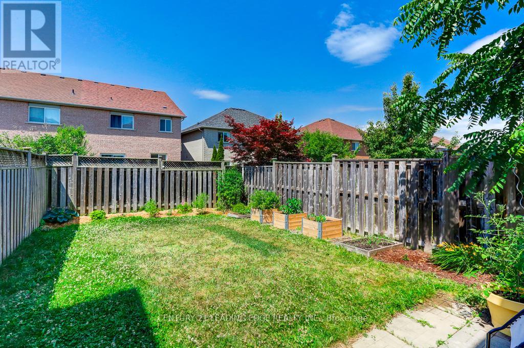 28 Charles Sturdy Road, Markham, Ontario  L6C 3E8 - Photo 37 - N12508508