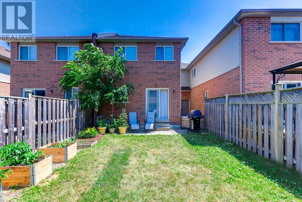 28 Charles Sturdy Road, Markham, Ontario  L6C 3E8 - Photo 40 - N12508508