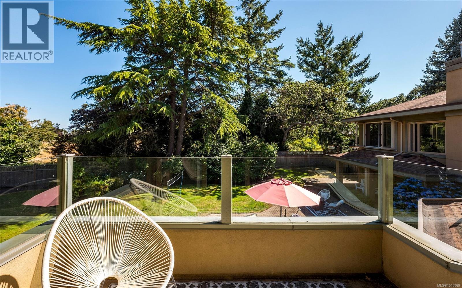 2895 Lansdowne Rd, Oak Bay, British Columbia  V8R 3P8 - Photo 38 - 1018869