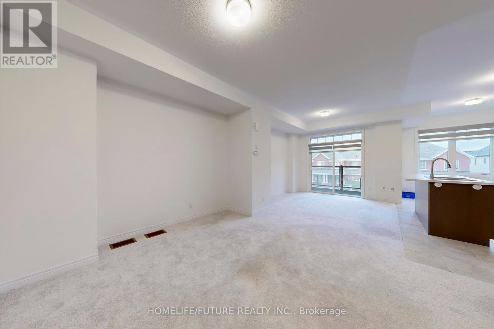 2015 Cameron Lott Crescent, Oshawa, Ontario  L1L 0S1 - Photo 10 - E12503954