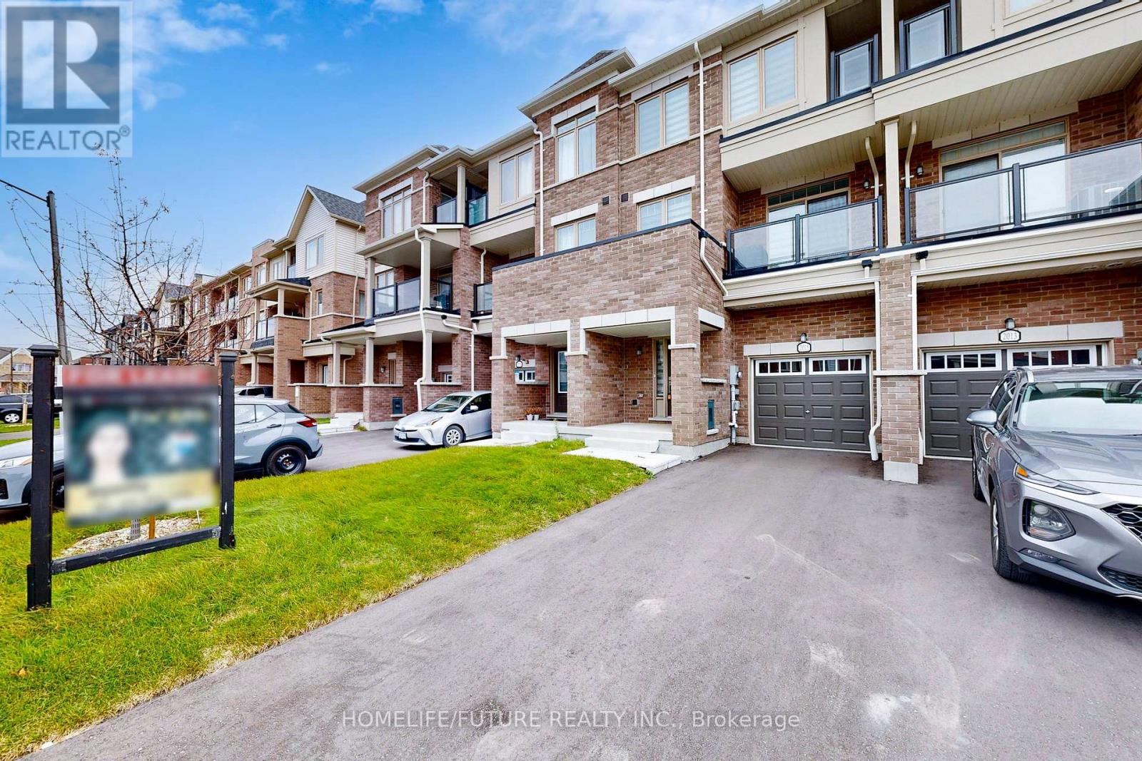 2015 Cameron Lott Crescent, Oshawa, Ontario  L1L 0S1 - Photo 2 - E12503954