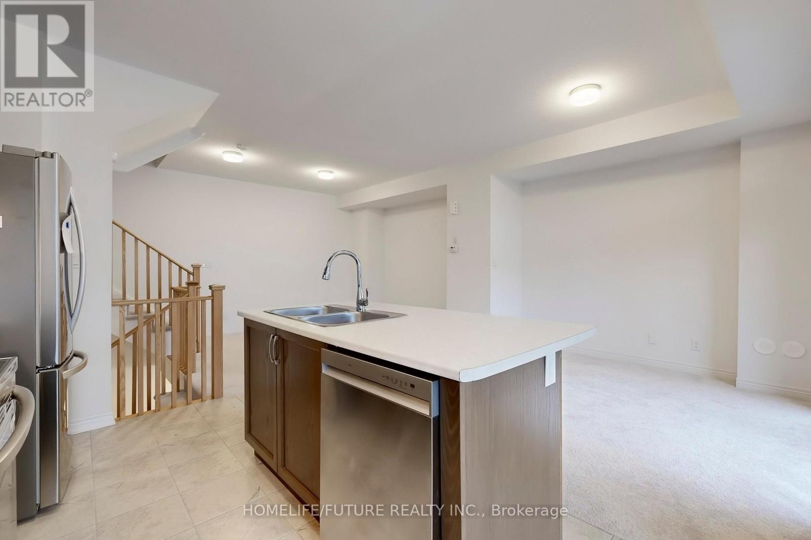 2015 Cameron Lott Crescent, Oshawa, Ontario  L1L 0S1 - Photo 20 - E12503954