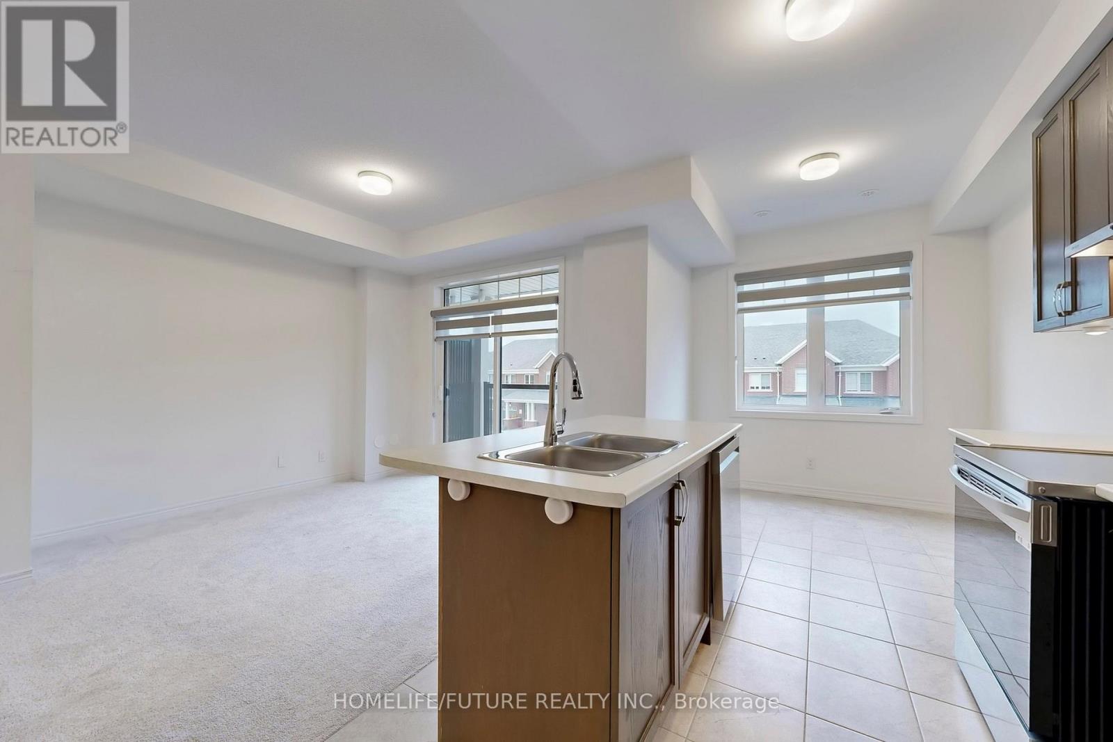 2015 Cameron Lott Crescent, Oshawa, Ontario  L1L 0S1 - Photo 19 - E12503954