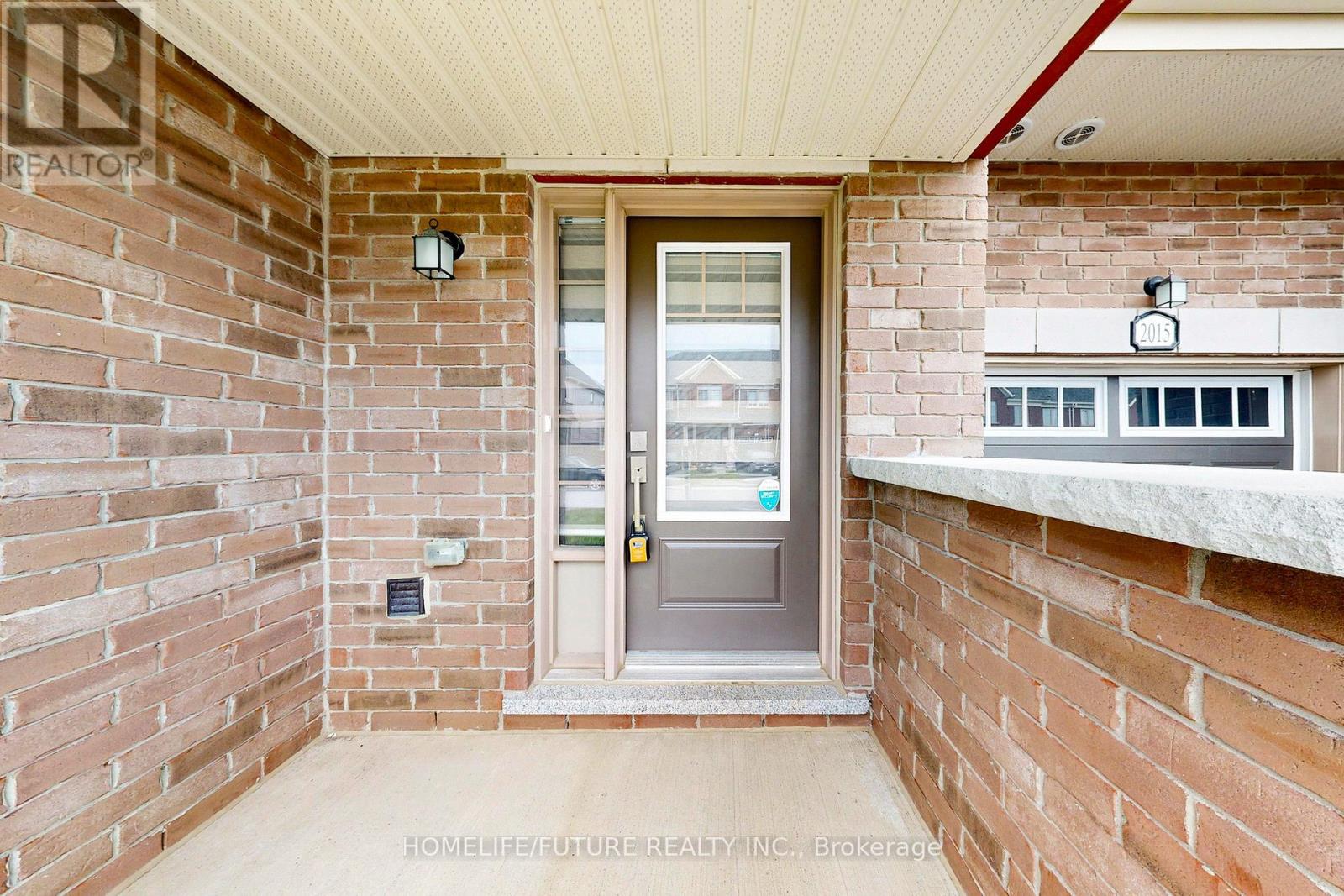 2015 Cameron Lott Crescent, Oshawa, Ontario  L1L 0S1 - Photo 4 - E12503954